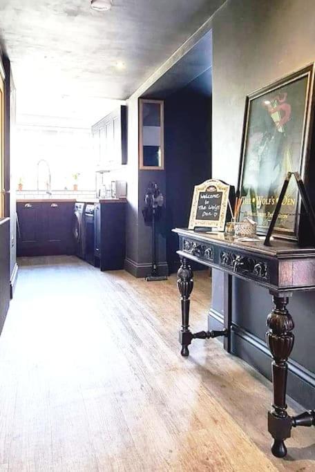 The Wolf'S Den Apartment Patrington Екстериор снимка