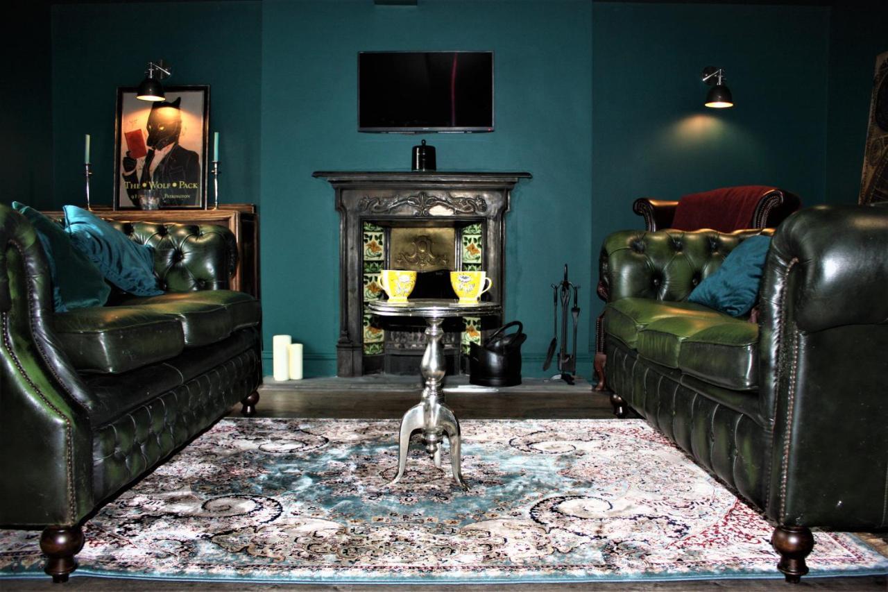 The Wolf'S Den Apartment Patrington Екстериор снимка