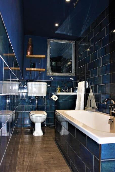 The Wolf'S Den Apartment Patrington Екстериор снимка