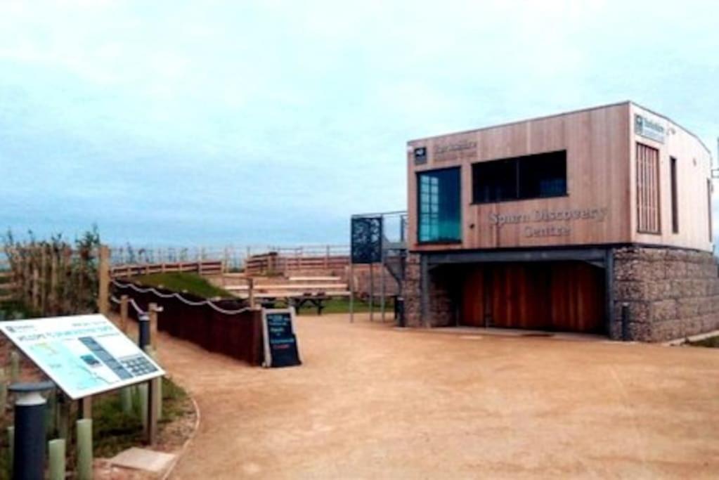 The Wolf'S Den Apartment Patrington Екстериор снимка